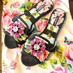 Dolce&Gabbana Crystal Embellished Slides Size 7